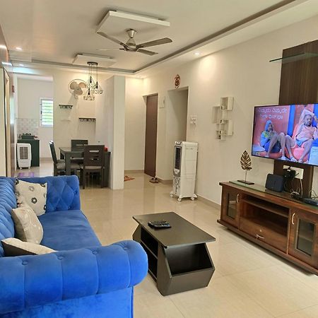 305 Home Stay มังคาลอร์ ภายนอก รูปภาพ