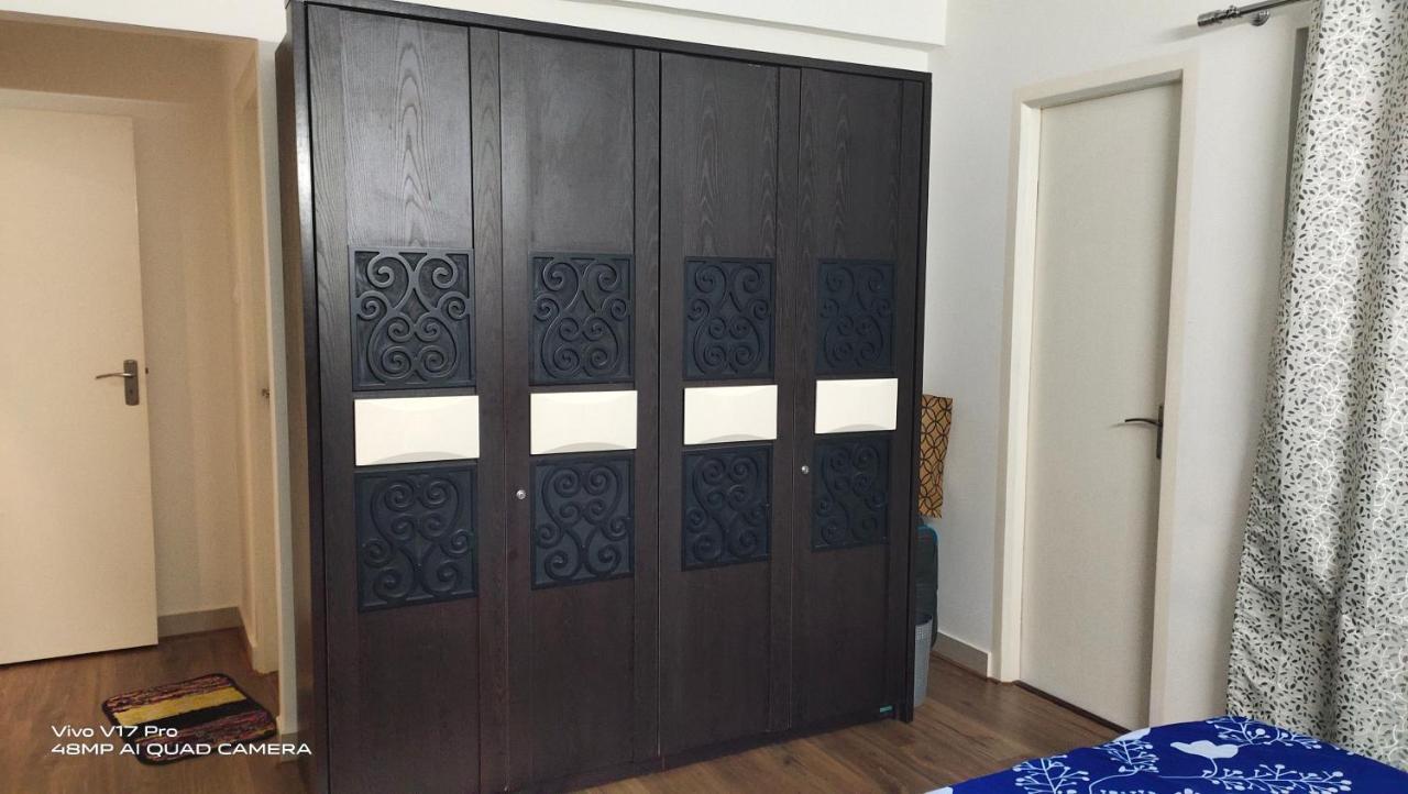 305 Home Stay มังคาลอร์ ภายนอก รูปภาพ